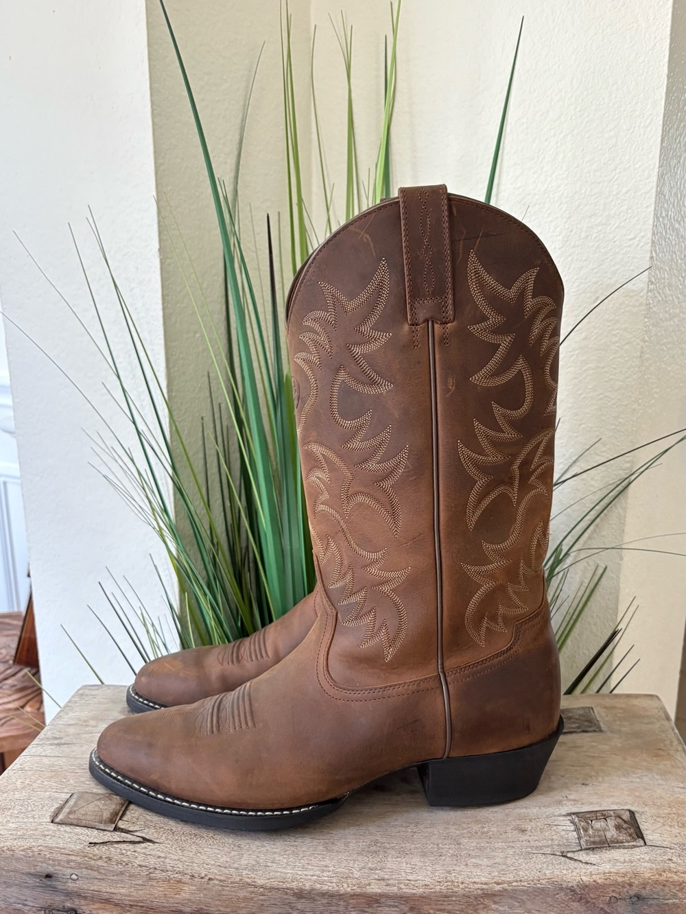 Ariat Heritage R Toe Western Boots